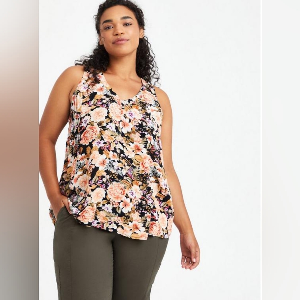 NWT Torrid 2 Tank Top - Crinkle Gauze Floral Black
